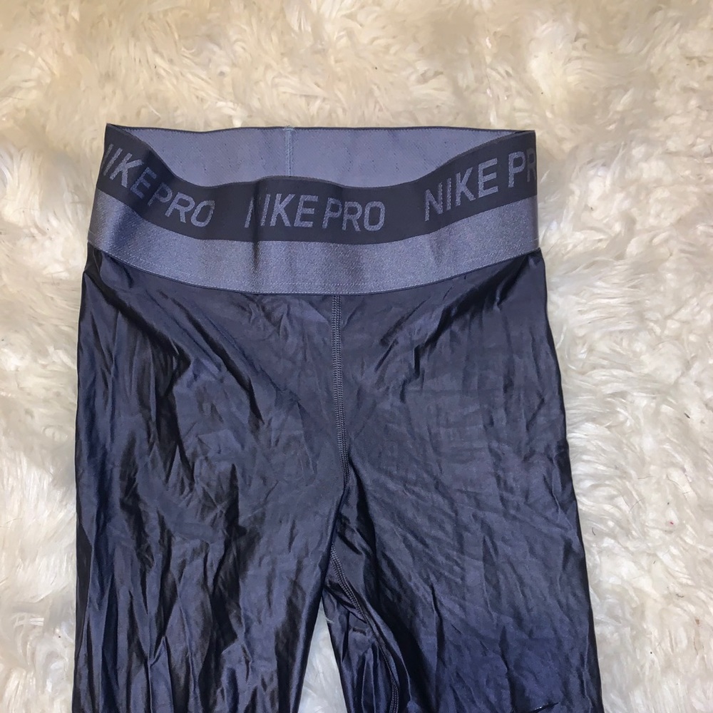 nike metallic 3/4 leggings
